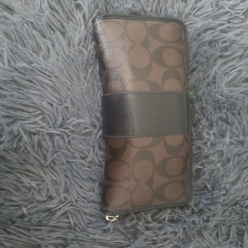 Coach Wallet - Picture 2 of 3
